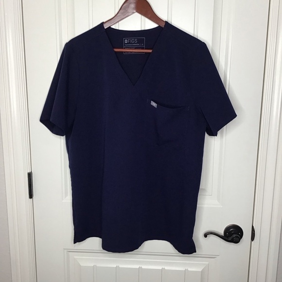Figs Catarina One Pocket Scrub Top in Navy Size XLarge. - Picture 2 of 6